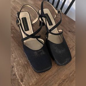 Y2K square toe strap oh heel